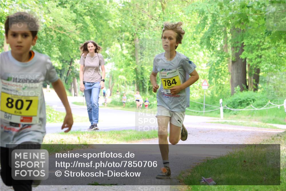 17.05.2025 - Störlauf Strokosch-Dieckow http://msf.ph/oto/7850706 17.05.2025 14:08:21 Laufen 807, 784 meine-sportfotos.de