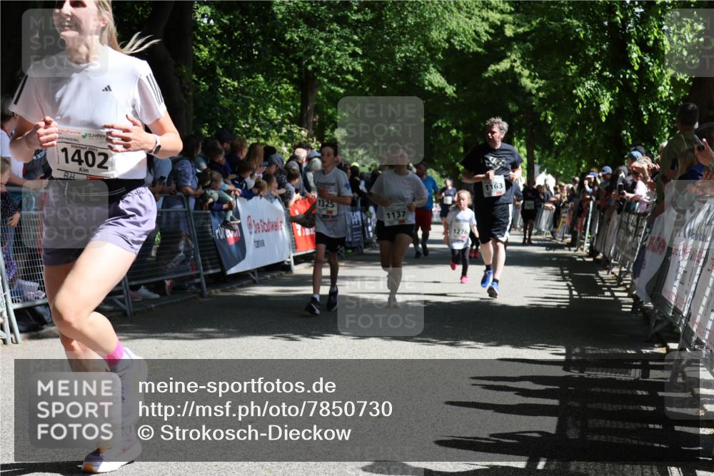 17.05.2025 - Störlauf Strokosch-Dieckow http://msf.ph/oto/7850730 17.05.2025 14:48:39 Ziel 2025, 1402, 1325, 1137, 1276, 1163 meine-sportfotos.de