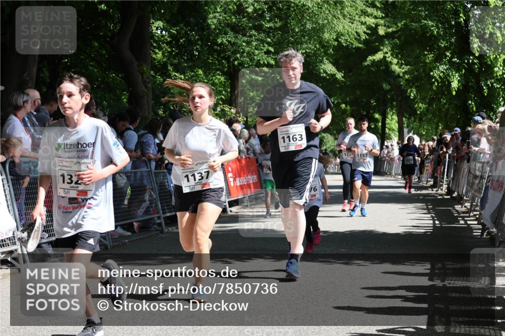 17.05.2025 - Störlauf Strokosch-Dieckow http://msf.ph/oto/7850736 17.05.2025 14:48:41 Ziel 13, 1137, 1163, 1249, 1157 meine-sportfotos.de