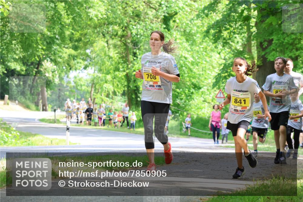 17.05.2025 - Störlauf Strokosch-Dieckow http://msf.ph/oto/7850905 17.05.2025 14:09:57 Laufen 708, 8, 841, 824 meine-sportfotos.de