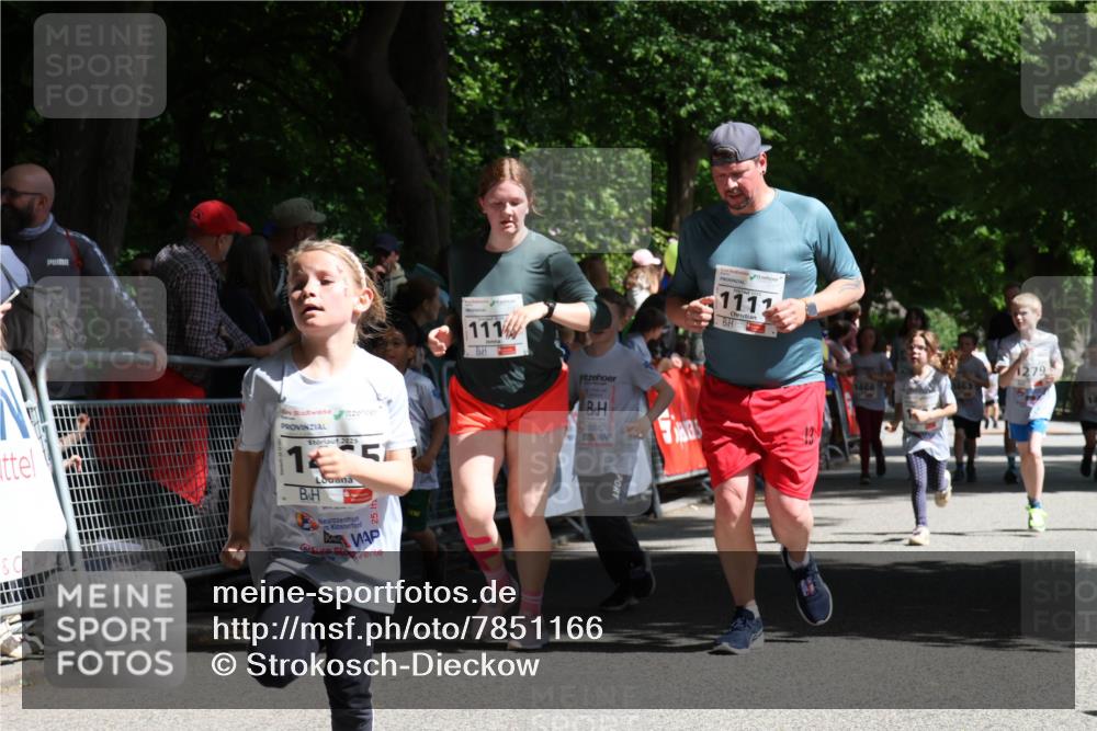 17.05.2025 - Störlauf Strokosch-Dieckow http://msf.ph/oto/7851166 17.05.2025 14:53:57 Ziel 1, 2025, 111, 1111, 1466, 1279 meine-sportfotos.de