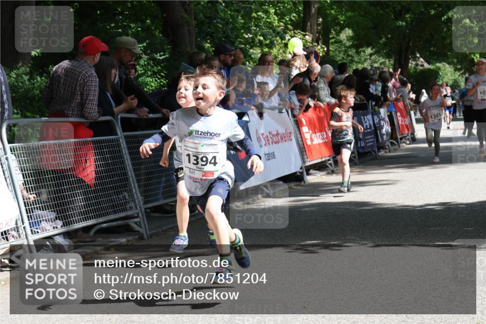 17.05.2025 - Störlauf Strokosch-Dieckow http://msf.ph/oto/7851204 17.05.2025 14:54:24 Ziel 2025, 1394, 1365, 10 meine-sportfotos.de