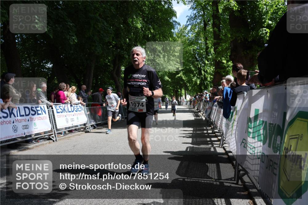 17.05.2025 - Störlauf Strokosch-Dieckow http://msf.ph/oto/7851254 17.05.2025 14:54:44 Ziel 2015, 1306, 1074, 296 meine-sportfotos.de
