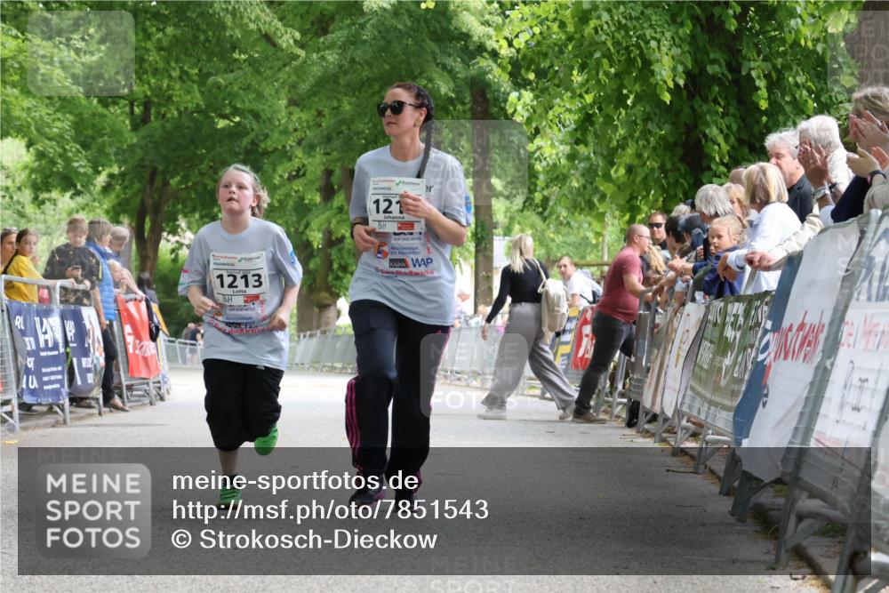 17.05.2025 - Störlauf Strokosch-Dieckow http://msf.ph/oto/7851543 17.05.2025 15:00:57 Ziel 1213, 121, 40, 5 meine-sportfotos.de