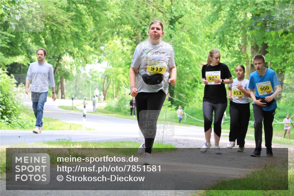 17.05.2025 - Störlauf Strokosch-Dieckow http://msf.ph/oto/7851581 17.05.2025 14:14:02 Laufen 915, 901, 853, 900 meine-sportfotos.de