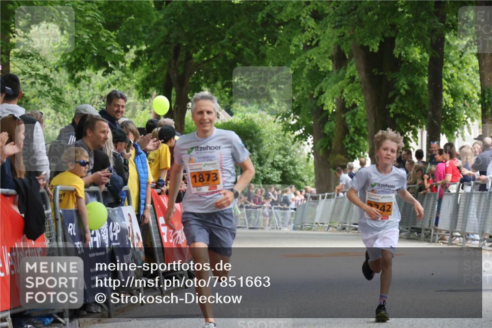 17.05.2025 - Störlauf Strokosch-Dieckow http://msf.ph/oto/7851663 17.05.2025 15:21:44 Ziel 7, 25524, 1873, 242 meine-sportfotos.de