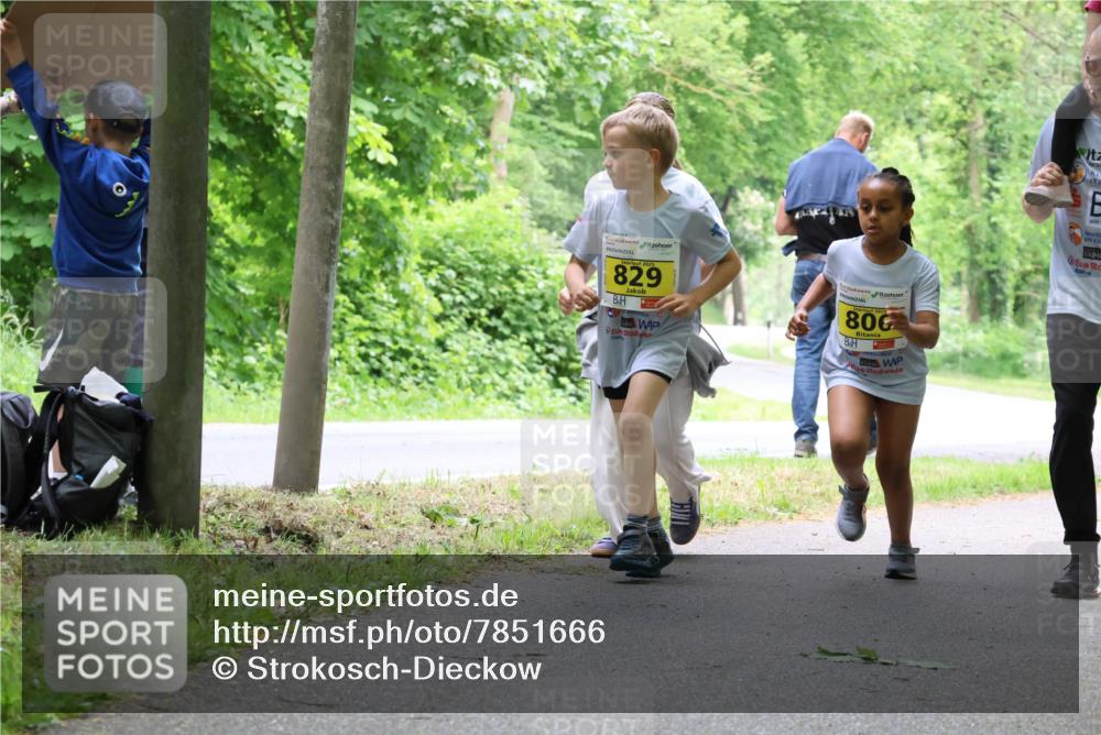 17.05.2025 - Störlauf Strokosch-Dieckow http://msf.ph/oto/7851666 17.05.2025 14:14:44 Laufen 2025, 829, 2025, 806 meine-sportfotos.de