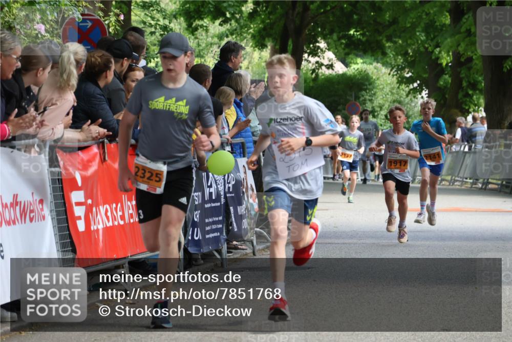 17.05.2025 - Störlauf Strokosch-Dieckow http://msf.ph/oto/7851768 17.05.2025 15:23:38 Ziel 2325, 7, 25524, 75, 257, 2137, 1917, 2141 meine-sportfotos.de