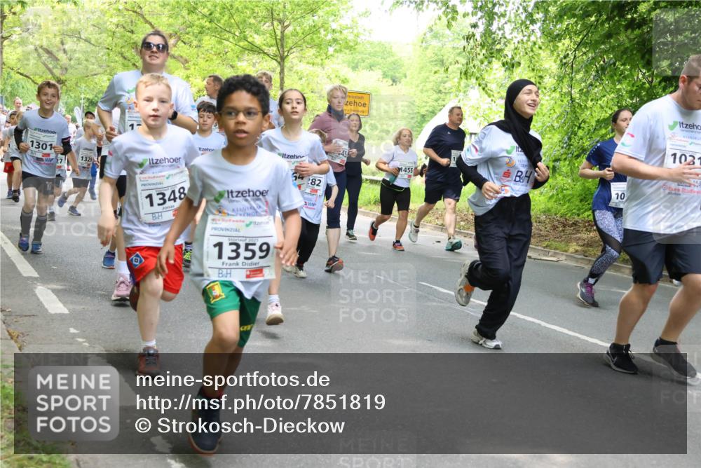 17.05.2025 - Störlauf Strokosch-Dieckow http://msf.ph/oto/7851819 17.05.2025 14:17:22 Laufen 1301, 27, 1329, 1348, 2025, 1359, 82, 45, 3, 1455, 1031, 10 meine-sportfotos.de