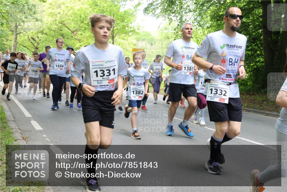 17.05.2025 - Störlauf Strokosch-Dieckow http://msf.ph/oto/7851843 17.05.2025 14:17:31 Laufen 1089, 4, 1096, 1499, 2025, 1331, 1382, 1065, 1381, 1, 1332 meine-sportfotos.de