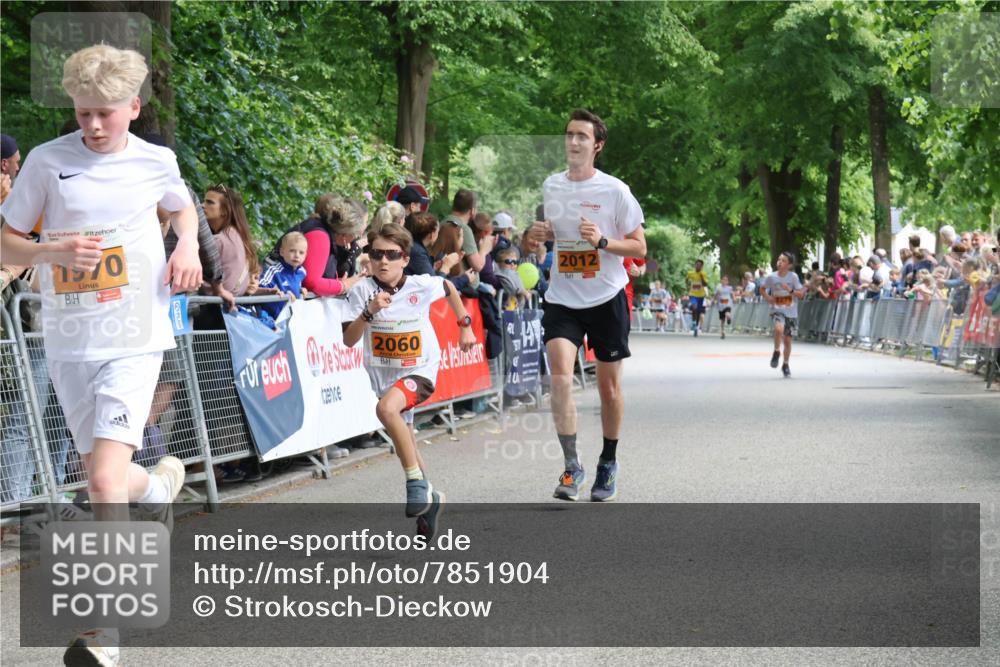 17.05.2025 - Störlauf Strokosch-Dieckow http://msf.ph/oto/7851904 17.05.2025 15:25:06 Ziel 1570, 2060, 2012 meine-sportfotos.de