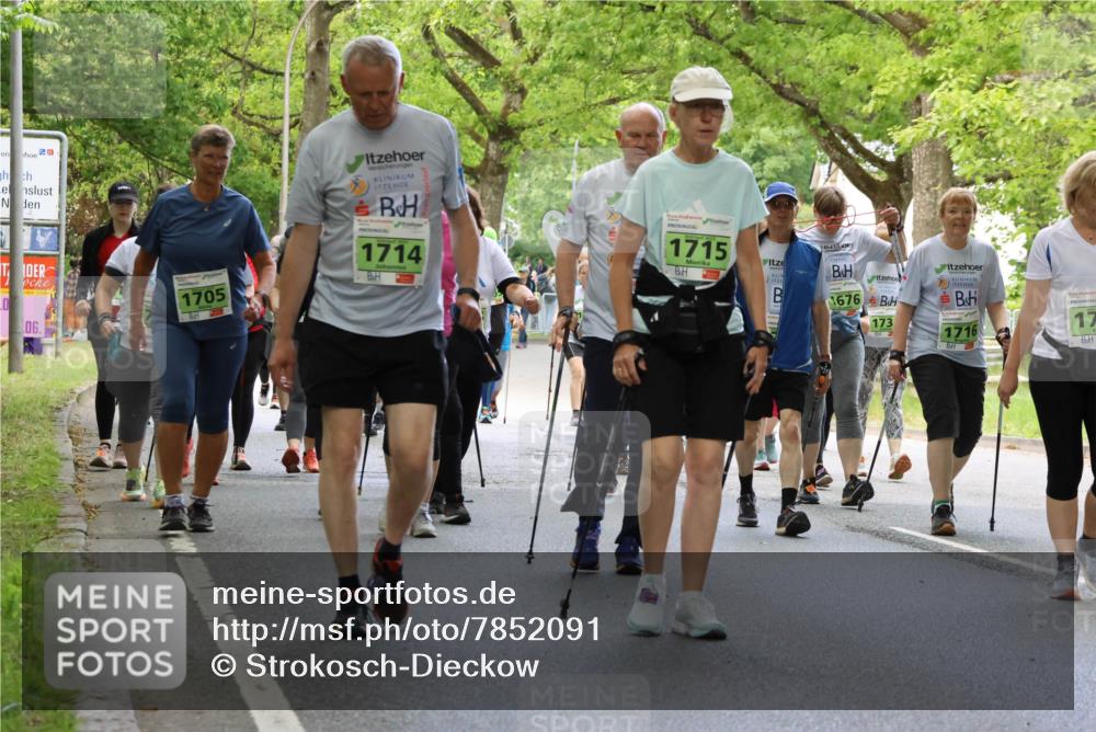 17.05.2025 - Störlauf Strokosch-Dieckow http://msf.ph/oto/7852091 17.05.2025 14:32:29 Laufen 0, 06, 1705, 1714, 1715, 1716, 17, 1676, 173 meine-sportfotos.de