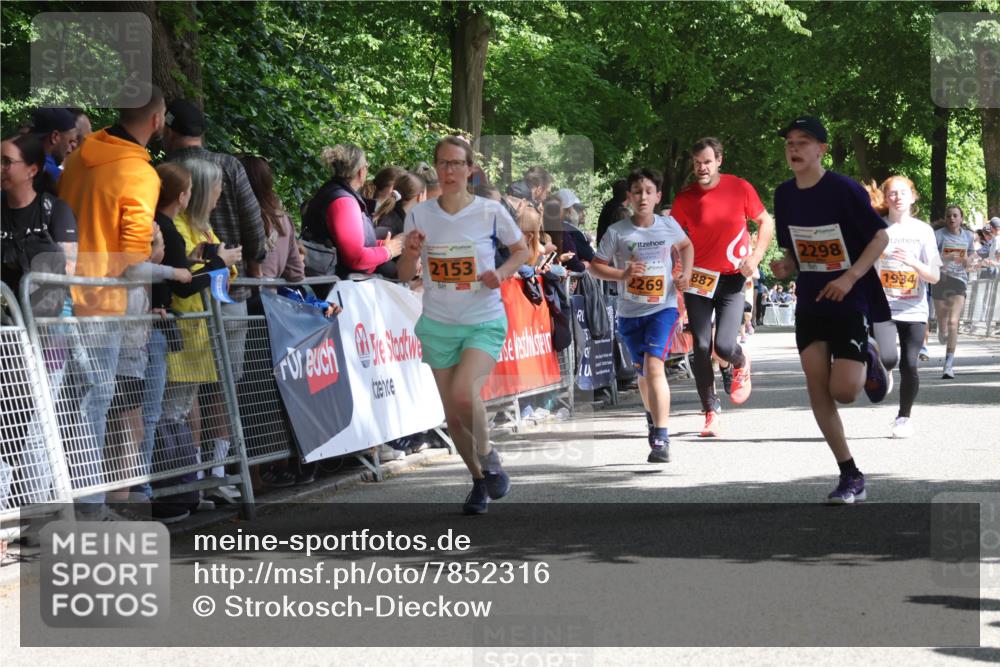 17.05.2025 - Störlauf Strokosch-Dieckow http://msf.ph/oto/7852316 17.05.2025 15:28:53 Ziel 2153, 2269, 887, 2298, 1984 meine-sportfotos.de