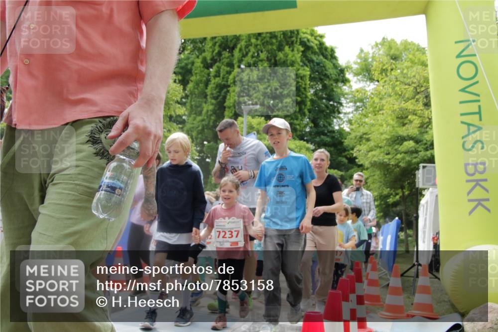 17.05.2025 - Störlauf H.Heesch http://msf.ph/oto/7853158 17.05.2025 13:03:24 Ziel  meine-sportfotos.de