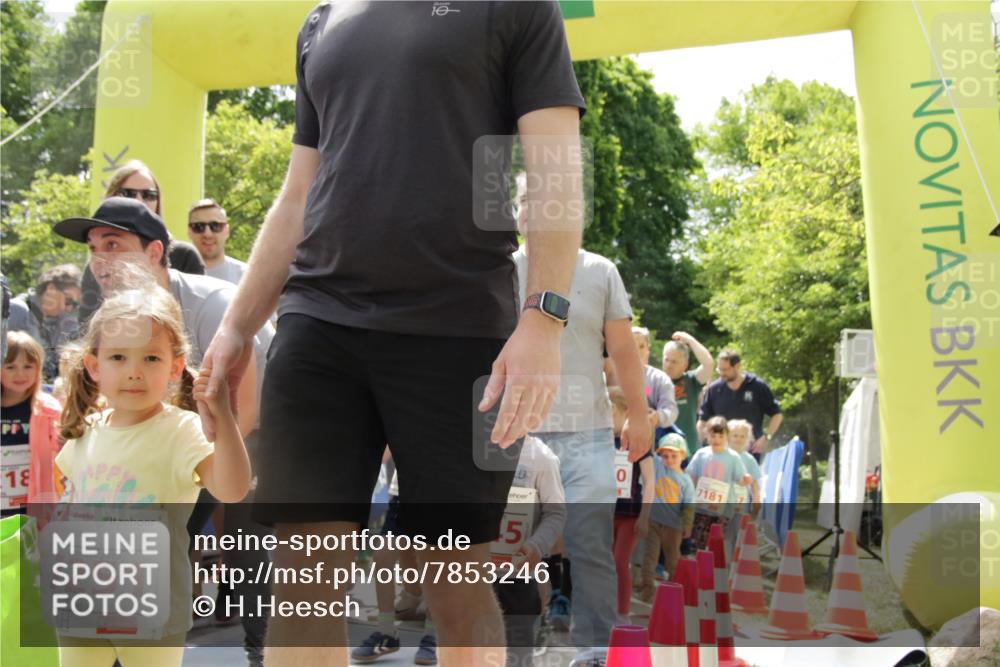 17.05.2025 - Störlauf H.Heesch http://msf.ph/oto/7853246 17.05.2025 13:03:58 Ziel  meine-sportfotos.de