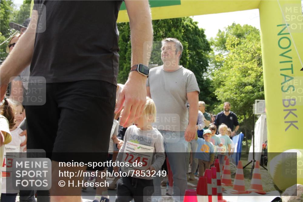 17.05.2025 - Störlauf H.Heesch http://msf.ph/oto/7853249 17.05.2025 13:03:58 Ziel  meine-sportfotos.de