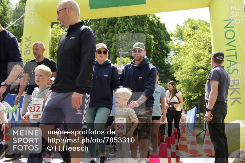 17.05.2025 - Störlauf H.Heesch http://msf.ph/oto/7853310 17.05.2025 13:04:35 Ziel  meine-sportfotos.de