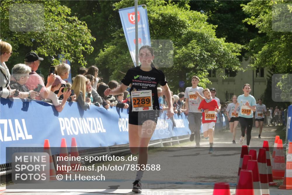17.05.2025 - Störlauf H.Heesch http://msf.ph/oto/7853588 17.05.2025 15:28:22 Ziel  meine-sportfotos.de