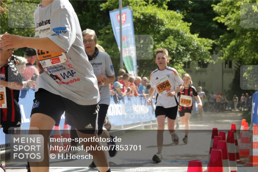 17.05.2025 - Störlauf H.Heesch http://msf.ph/oto/7853701 17.05.2025 15:28:59 Ziel  meine-sportfotos.de