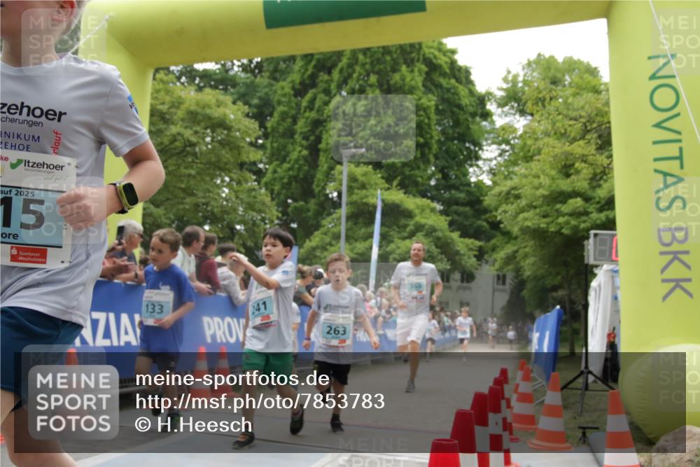 17.05.2025 - Störlauf H.Heesch http://msf.ph/oto/7853783 17.05.2025 13:42:20 Ziel  meine-sportfotos.de