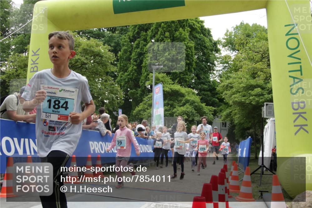 17.05.2025 - Störlauf H.Heesch http://msf.ph/oto/7854011 17.05.2025 13:45:12 Ziel  meine-sportfotos.de