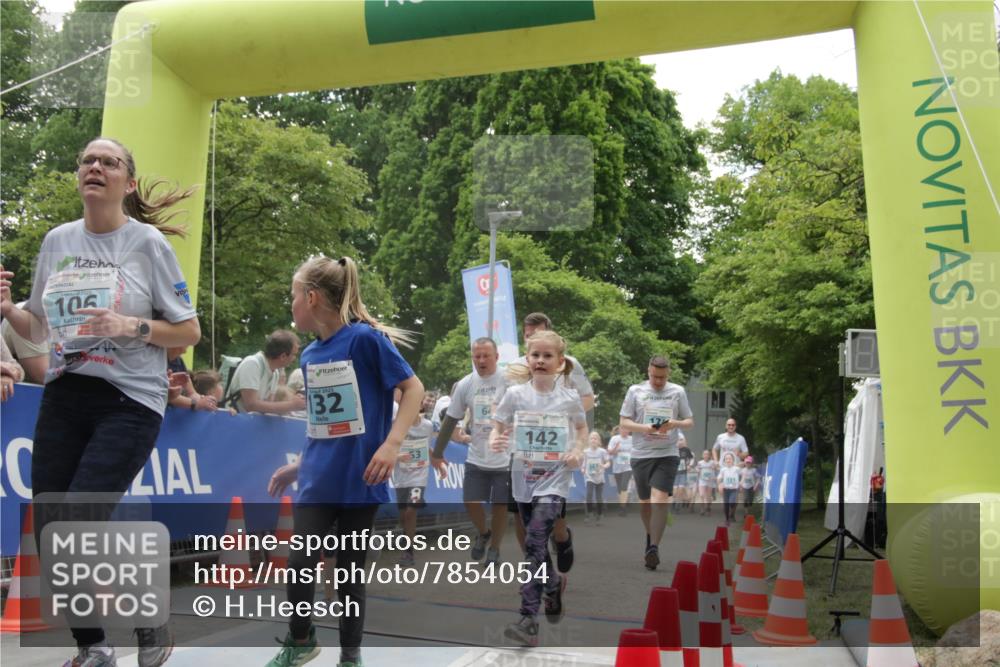 17.05.2025 - Störlauf H.Heesch http://msf.ph/oto/7854054 17.05.2025 13:45:30 Ziel  meine-sportfotos.de