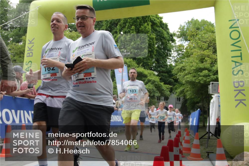 17.05.2025 - Störlauf H.Heesch http://msf.ph/oto/7854066 17.05.2025 13:45:33 Ziel  meine-sportfotos.de