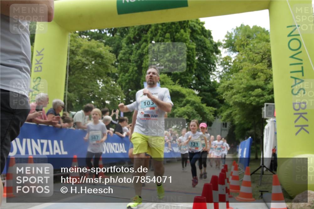 17.05.2025 - Störlauf H.Heesch http://msf.ph/oto/7854071 17.05.2025 13:45:33 Ziel  meine-sportfotos.de