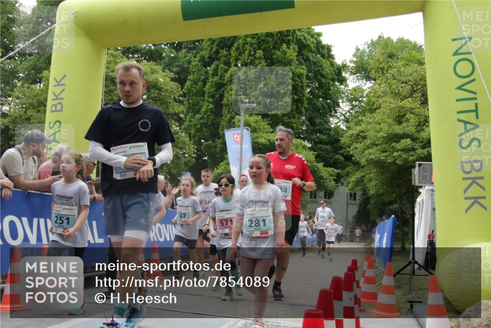 17.05.2025 - Störlauf H.Heesch http://msf.ph/oto/7854089 17.05.2025 13:45:38 Ziel  meine-sportfotos.de
