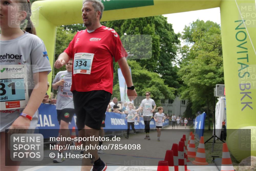 17.05.2025 - Störlauf H.Heesch http://msf.ph/oto/7854098 17.05.2025 13:45:40 Ziel  meine-sportfotos.de