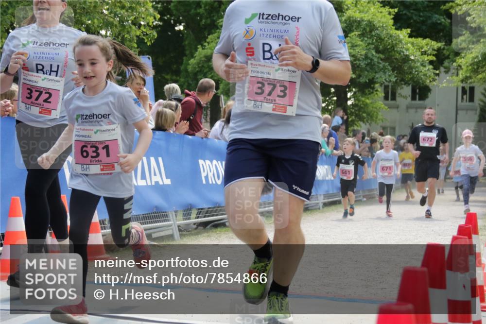 17.05.2025 - Störlauf H.Heesch http://msf.ph/oto/7854866 17.05.2025 14:00:16 Ziel  meine-sportfotos.de