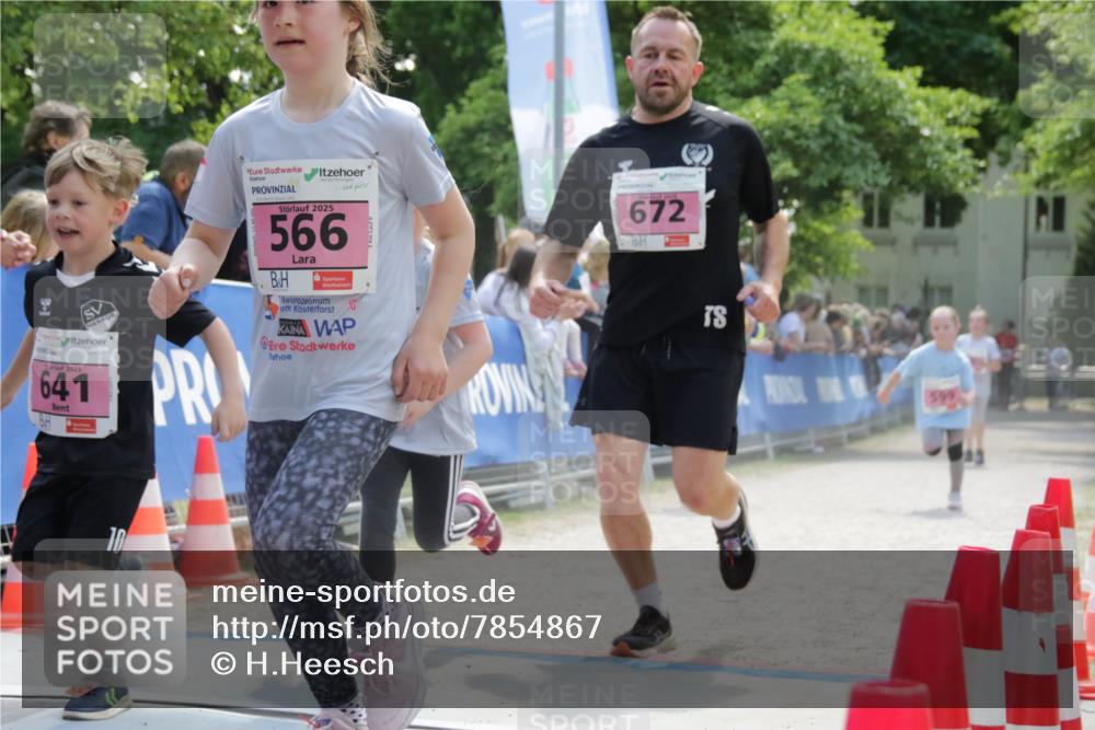 17.05.2025 - Störlauf H.Heesch http://msf.ph/oto/7854867 17.05.2025 14:00:19 Ziel  meine-sportfotos.de