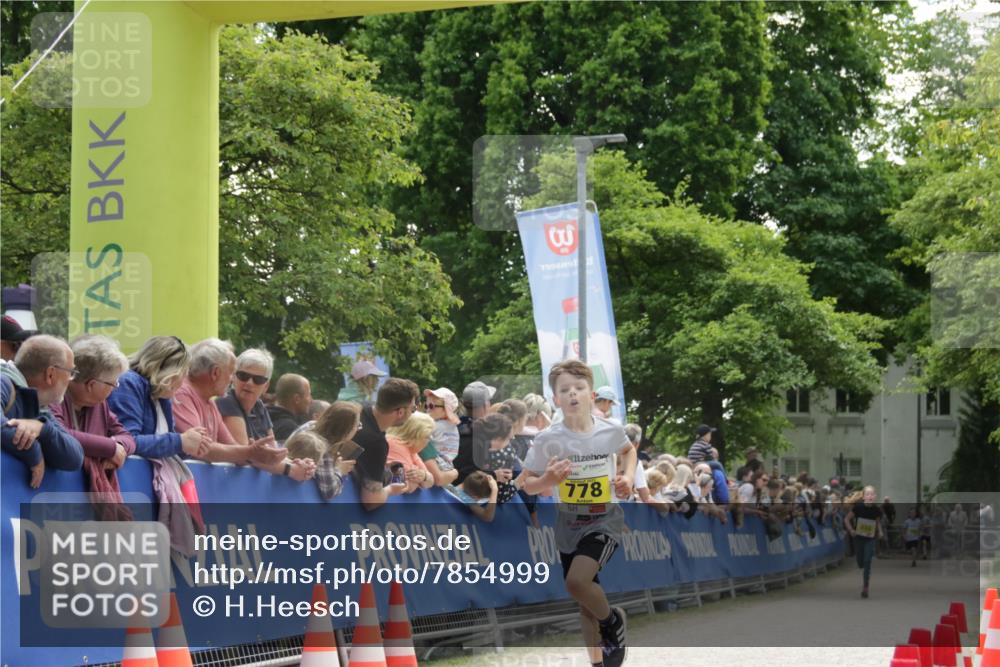17.05.2025 - Störlauf H.Heesch http://msf.ph/oto/7854999 17.05.2025 14:10:45 Ziel  meine-sportfotos.de