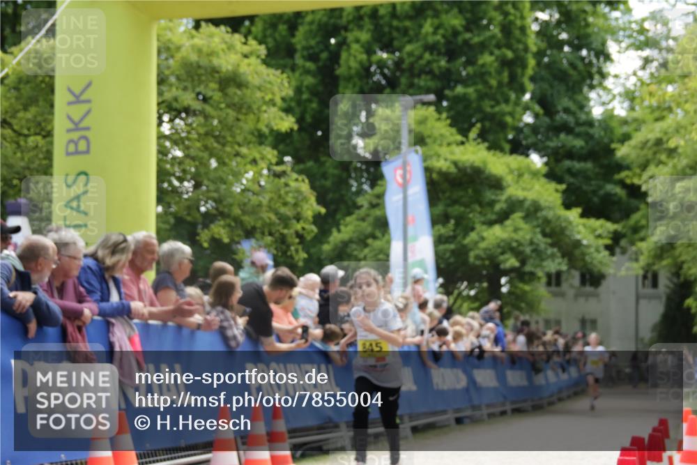 17.05.2025 - Störlauf H.Heesch http://msf.ph/oto/7855004 17.05.2025 14:11:21 Ziel  meine-sportfotos.de
