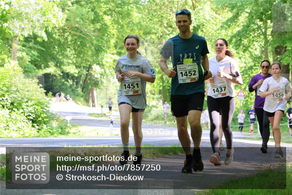 17.05.2025 - Störlauf Strokosch-Dieckow http://msf.ph/oto/7857250 17.05.2025 14:46:24 Laufen 1451, 2025, 1452, 1437, 1456 meine-sportfotos.de