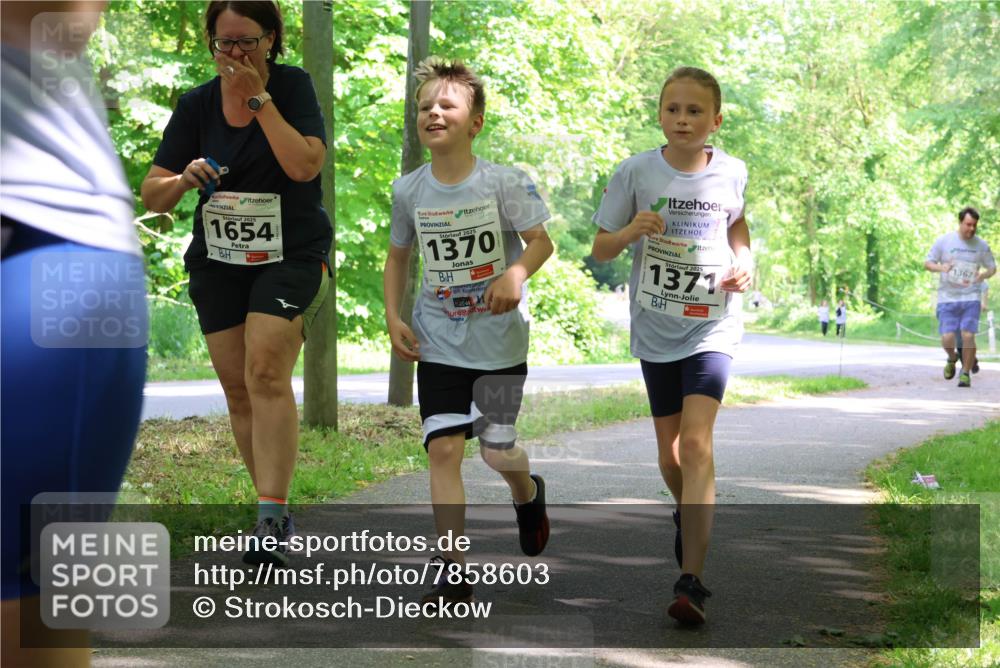 17.05.2025 - Störlauf Strokosch-Dieckow http://msf.ph/oto/7858603 17.05.2025 14:53:32 Laufen 2025, 1654, 2025, 1370, 2025, 1371, 1367 meine-sportfotos.de