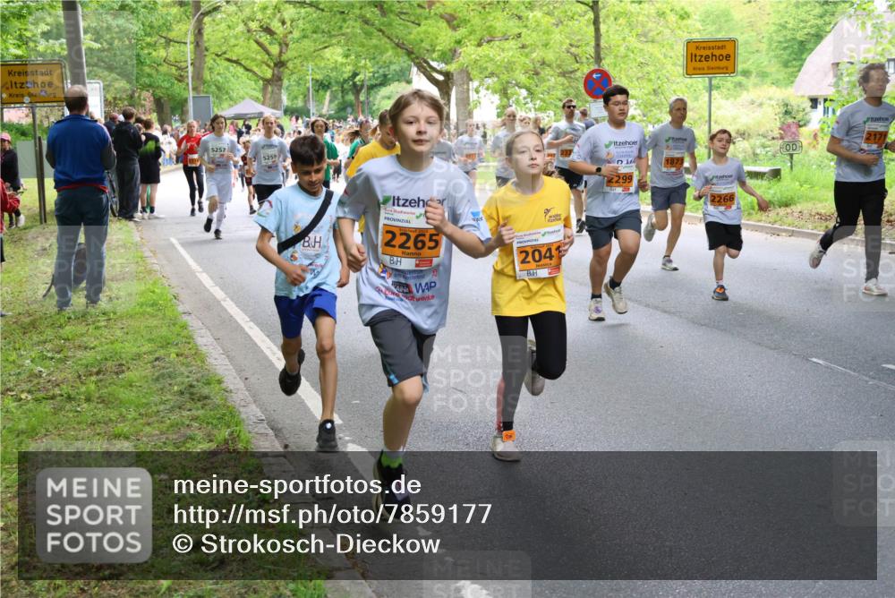 17.05.2025 - Störlauf Strokosch-Dieckow http://msf.ph/oto/7859177 17.05.2025 15:01:04 Laufen 5257, 5259, 2265, 204, 2299, 2266 meine-sportfotos.de