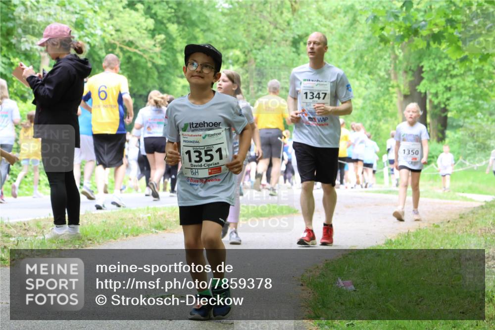 17.05.2025 - Störlauf Strokosch-Dieckow http://msf.ph/oto/7859378 17.05.2025 15:02:28 Laufen 6, 2025, 1351, 1347, 1350 meine-sportfotos.de