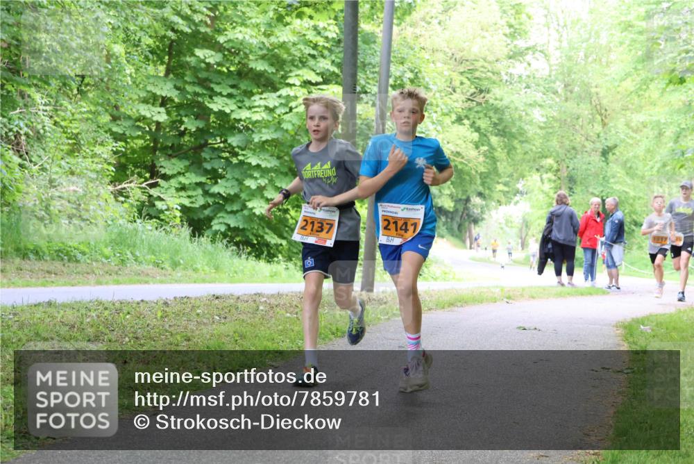 17.05.2025 - Störlauf Strokosch-Dieckow http://msf.ph/oto/7859781 17.05.2025 15:22:31 Laufen 2137, 2141, 1917, 25 meine-sportfotos.de