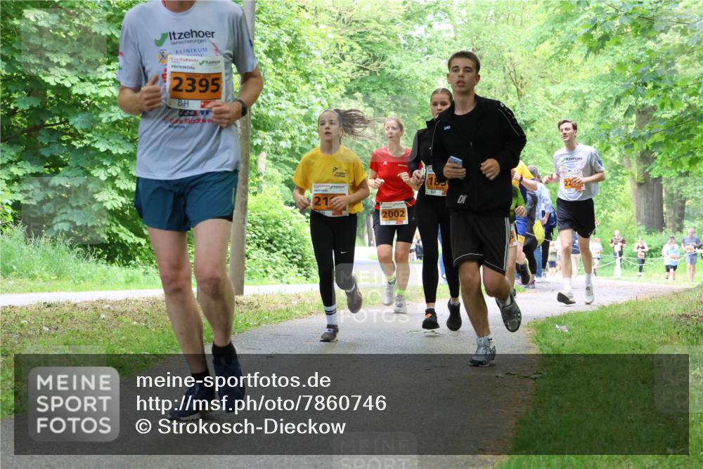 17.05.2025 - Störlauf Strokosch-Dieckow http://msf.ph/oto/7860746 17.05.2025 15:26:20 Laufen 2395, 212, 2002, 183 meine-sportfotos.de