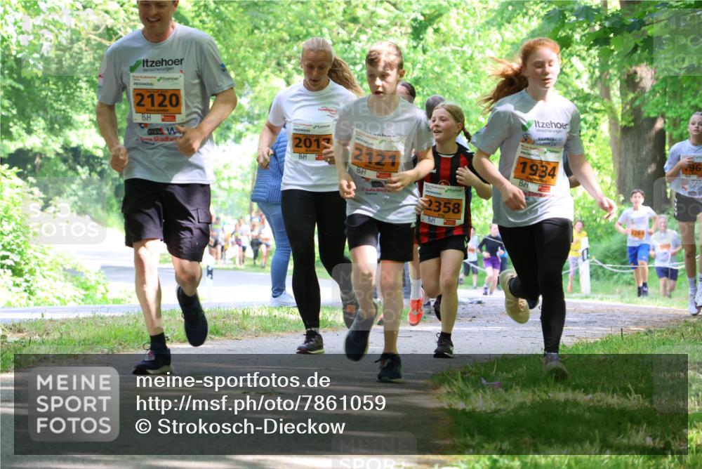 17.05.2025 - Störlauf Strokosch-Dieckow http://msf.ph/oto/7861059 17.05.2025 15:27:18 Laufen 2120, 2017, 2121, 2358, 1934, 196, 2269 meine-sportfotos.de