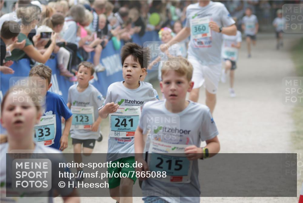 17.05.2025 - Störlauf H.Heesch http://msf.ph/oto/7865088 17.05.2025 13:42:20 Ziel  meine-sportfotos.de