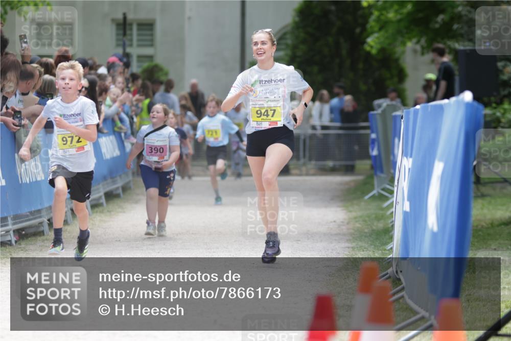 17.05.2025 - Störlauf H.Heesch http://msf.ph/oto/7866173 17.05.2025 14:10:33 Ziel  meine-sportfotos.de