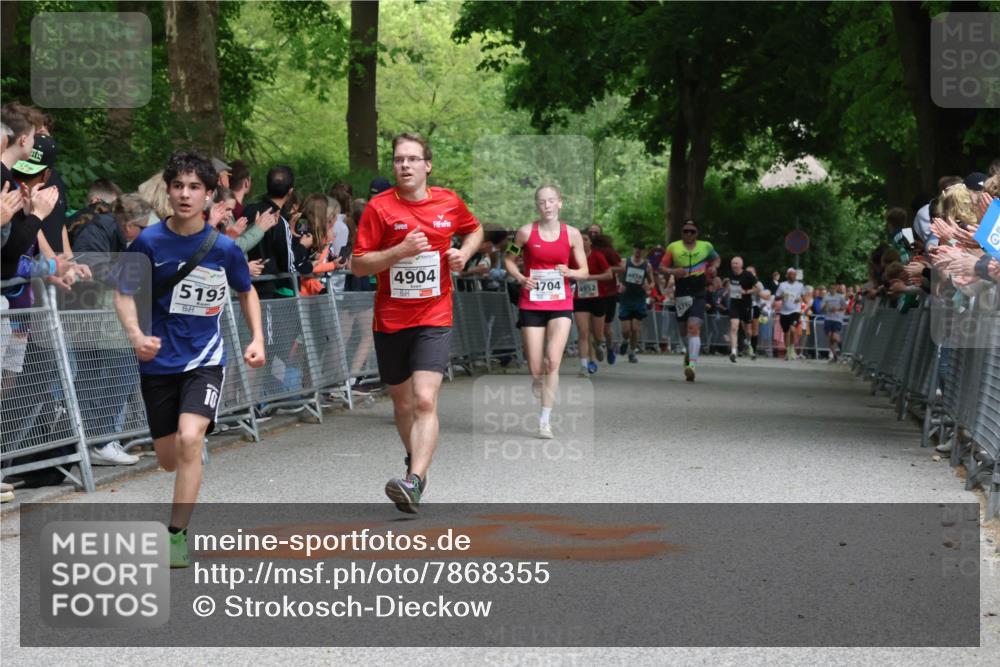 17.05.2025 - Störlauf Strokosch-Dieckow http://msf.ph/oto/7868355 17.05.2025 18:52:32 Ziel 5193, 4904, 10, 4859, 4704, 4952 meine-sportfotos.de