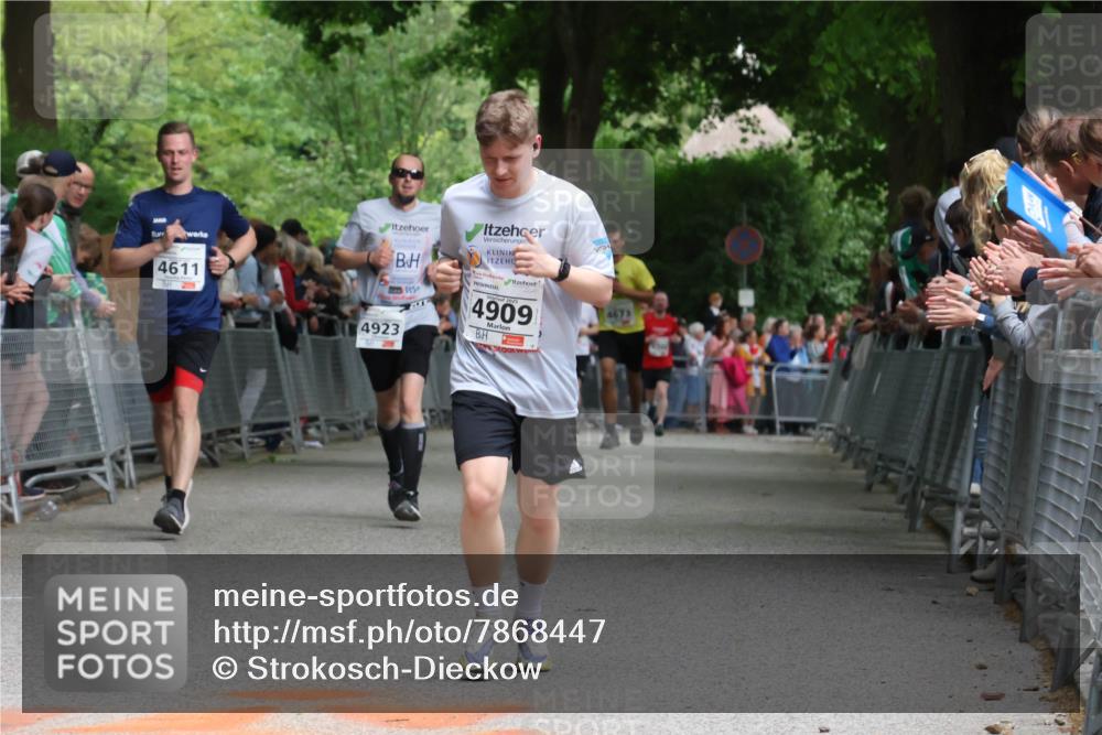 17.05.2025 - Störlauf Strokosch-Dieckow http://msf.ph/oto/7868447 17.05.2025 18:52:54 Ziel 4611, 4923, 11850, 4909, 4673 meine-sportfotos.de