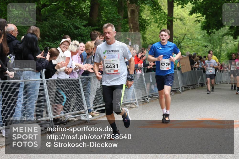 17.05.2025 - Störlauf Strokosch-Dieckow http://msf.ph/oto/7868540 17.05.2025 18:53:16 Ziel 4431, 5229, 4496, 47 meine-sportfotos.de