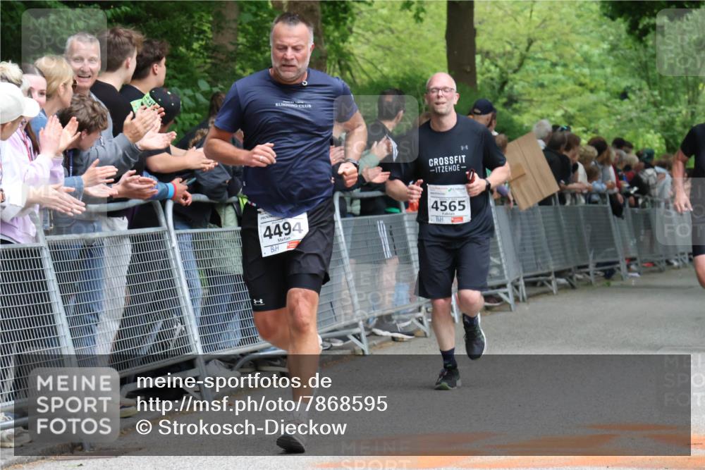 17.05.2025 - Störlauf Strokosch-Dieckow http://msf.ph/oto/7868595 17.05.2025 18:53:25 Ziel 1, 4494, 4565 meine-sportfotos.de