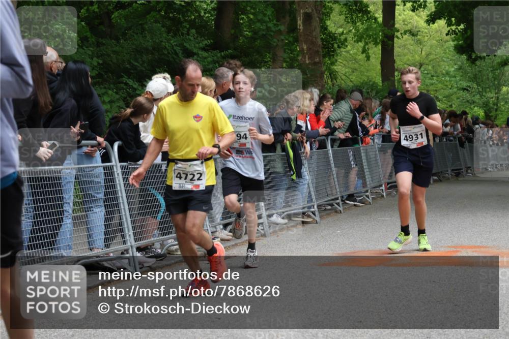 17.05.2025 - Störlauf Strokosch-Dieckow http://msf.ph/oto/7868626 17.05.2025 18:53:37 Ziel 4722, 94, 4931 meine-sportfotos.de