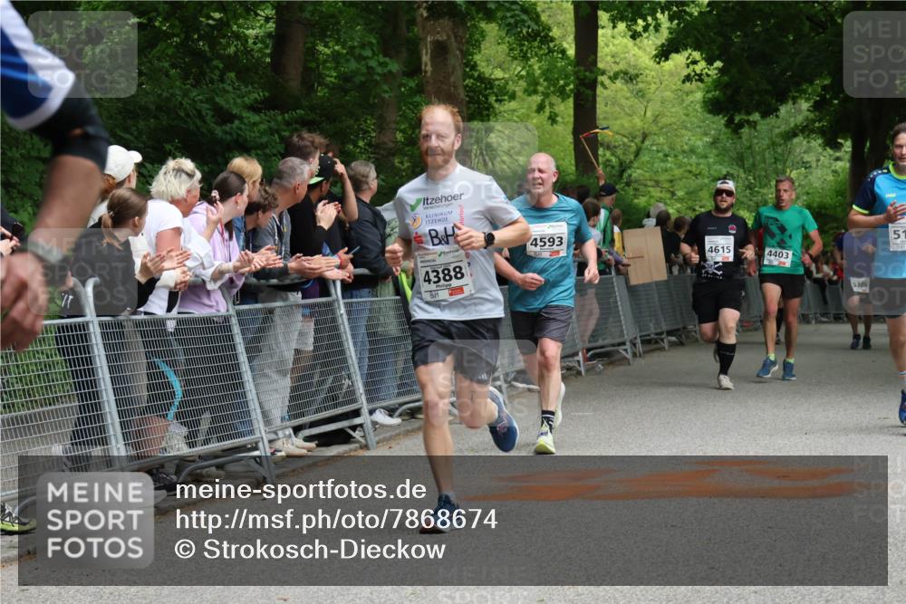 17.05.2025 - Störlauf Strokosch-Dieckow http://msf.ph/oto/7868674 17.05.2025 18:53:48 Ziel 4388, 4593, 4615, 4403, 5186, 51 meine-sportfotos.de