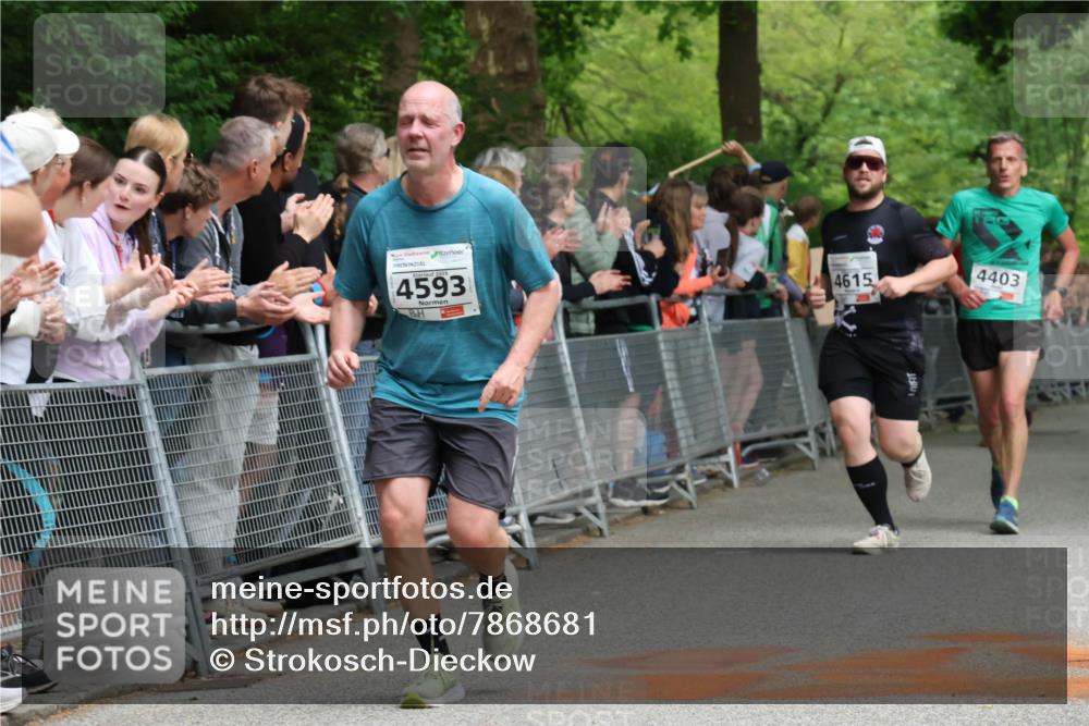 17.05.2025 - Störlauf Strokosch-Dieckow http://msf.ph/oto/7868681 17.05.2025 18:53:50 Ziel 4593, 4615, 4403 meine-sportfotos.de